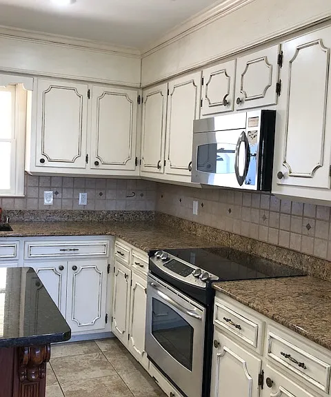 2202 Harding Ave — Photo 8