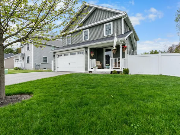 7 Sawgrass Drive, Scarborough, ME 04074