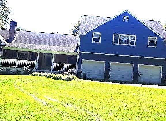 3rd image of 121 Picketts Ridge Road