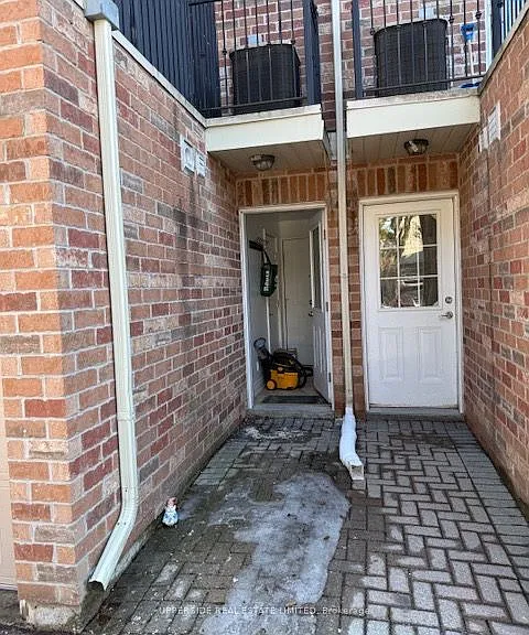 202B Finch Ave E — Photo 1
