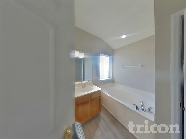 12048 Coachman Lakes Way — Photo 16