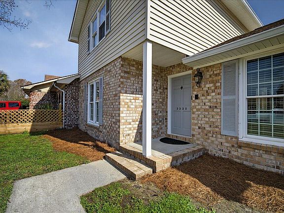 2nd image of 5558 Evelyn Dr