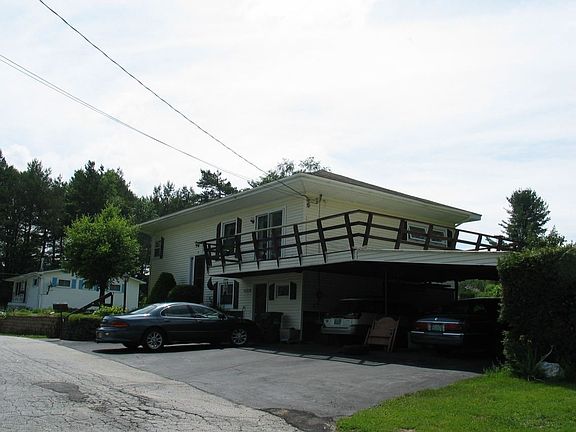 2-car carport