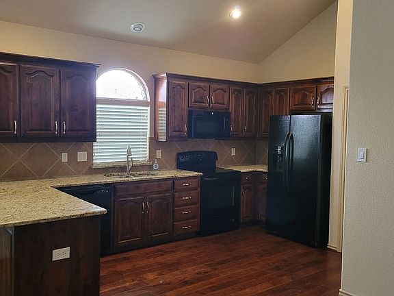 4th image of 2222 Brandy Dr