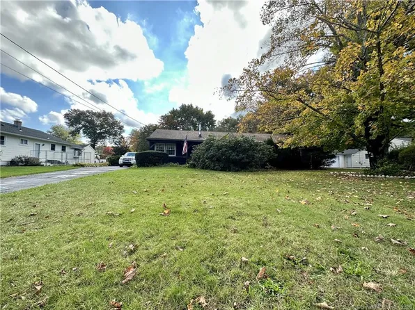 12 Pearl Street, North Branford, CT 06471