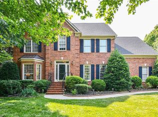 2302 Baytree Dr, Greensboro, NC 27455