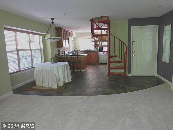 4th image of 5905 Barbados Pl APT 201