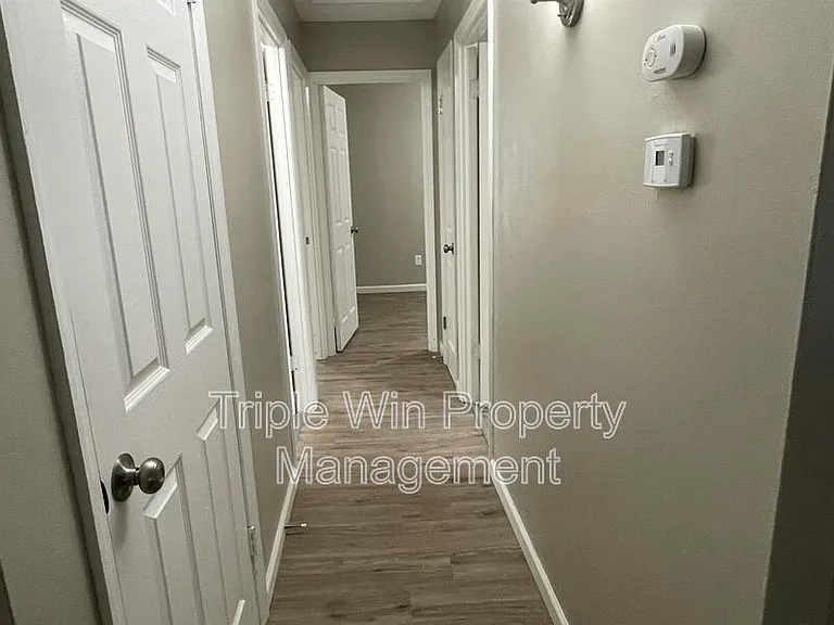 1725 Orletto Way — Photo 13