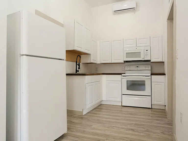 kitchen unit 4