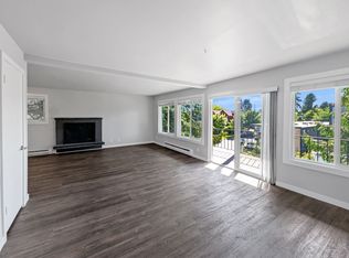 5956 Fauntleroy Way SW #3, Seattle, WA 98136