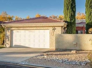 594 Eastlake Dr SE, Rio Rancho, NM 87124