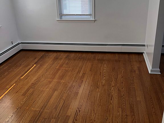 5th image of 166 Lakeview Ave Floor 2