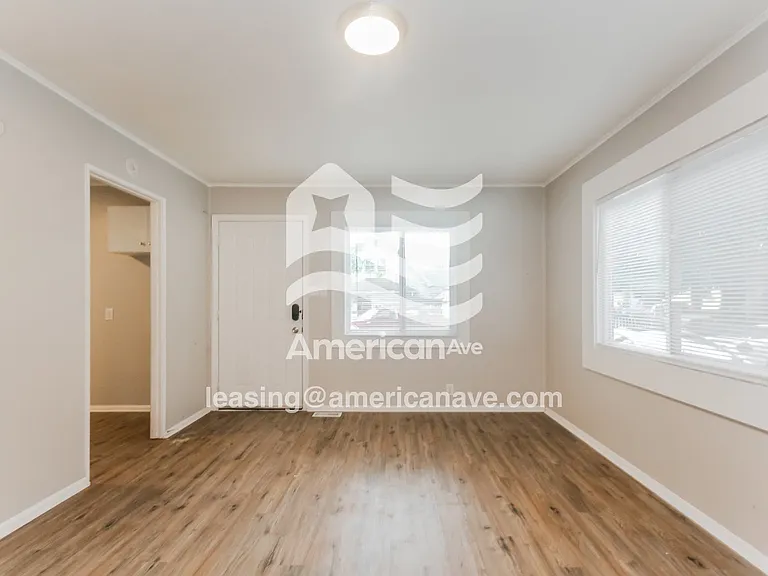 1634971_003_living_room_12796244.jpg