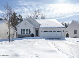 19 Linden Park Dr, Clifton Park, NY 12065