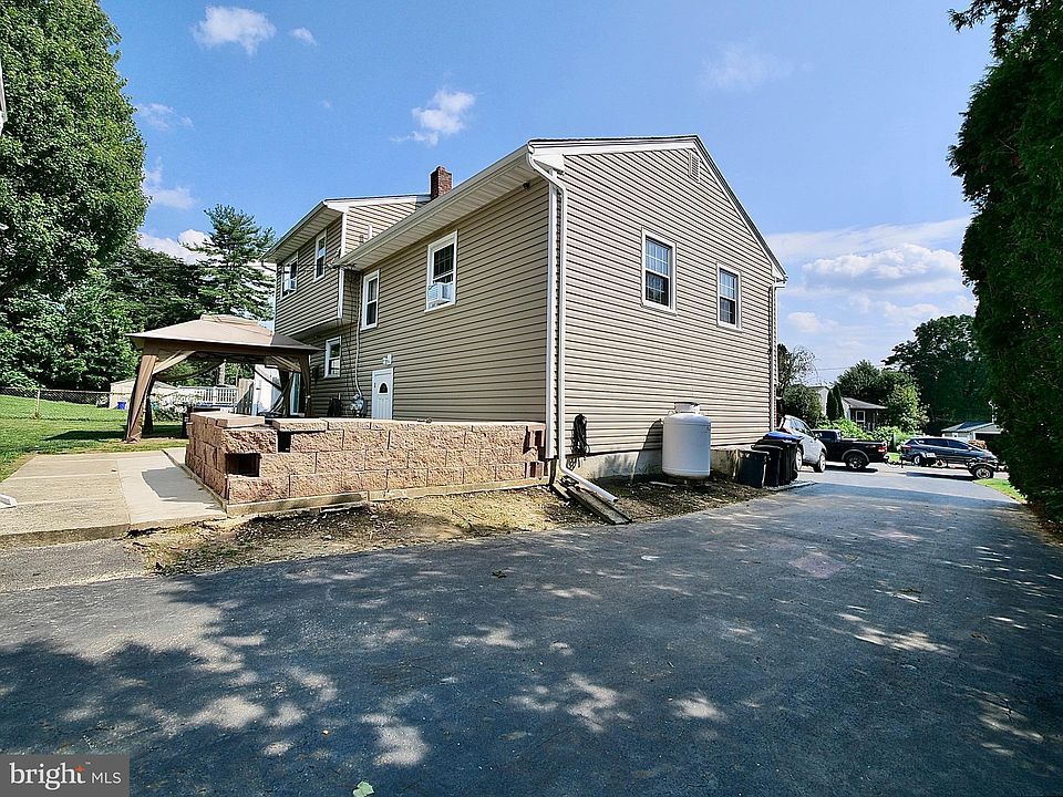 2431 E Helms Mnr, Upper Chichester, PA 19061 Zillow