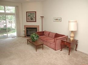 2nd image of 719 E Moss Creek Dr