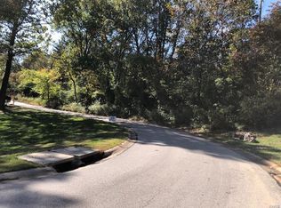 702 Salt Mill Rd, Chesterfield, MO