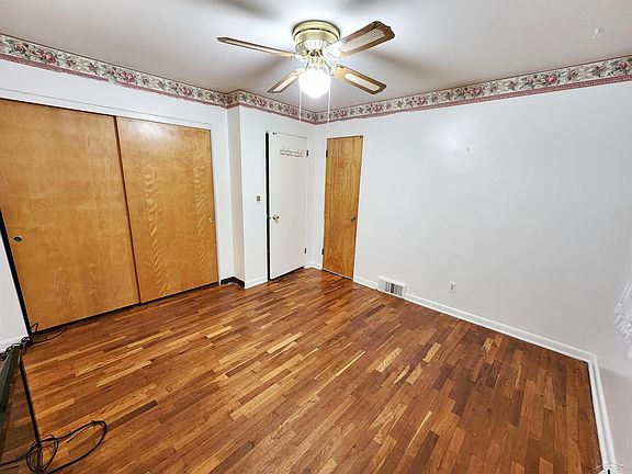 3rd image of 6371 Dewhirst Dr