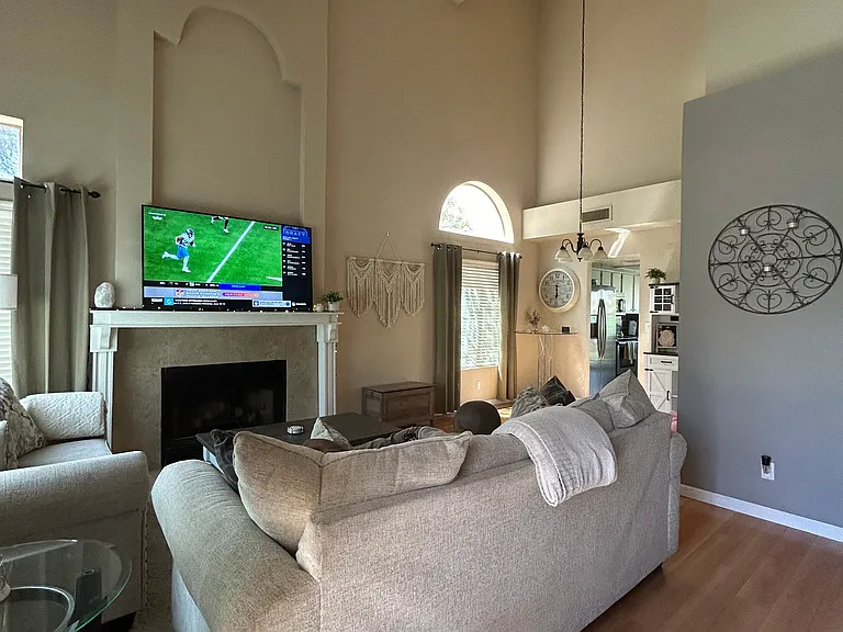 1412 E Gail Dr — Photo 18