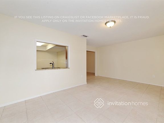 5th image of 3619 York Dr W
