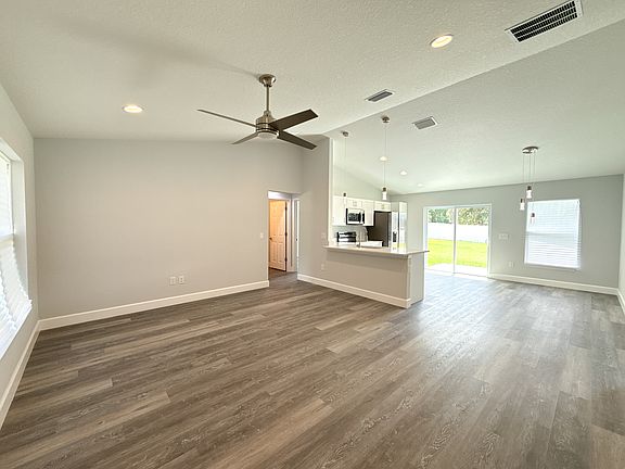 4th image of 10178 SW 137th St