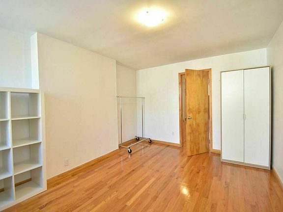 4th image of 167 Elizabeth St APT 7