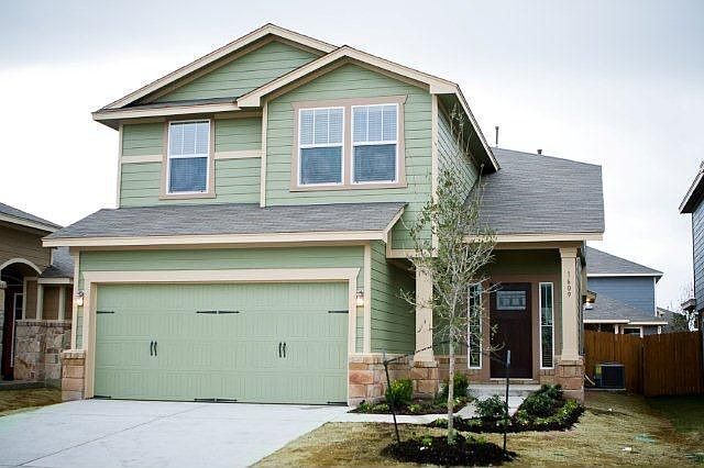 1609 Bluewood Lane