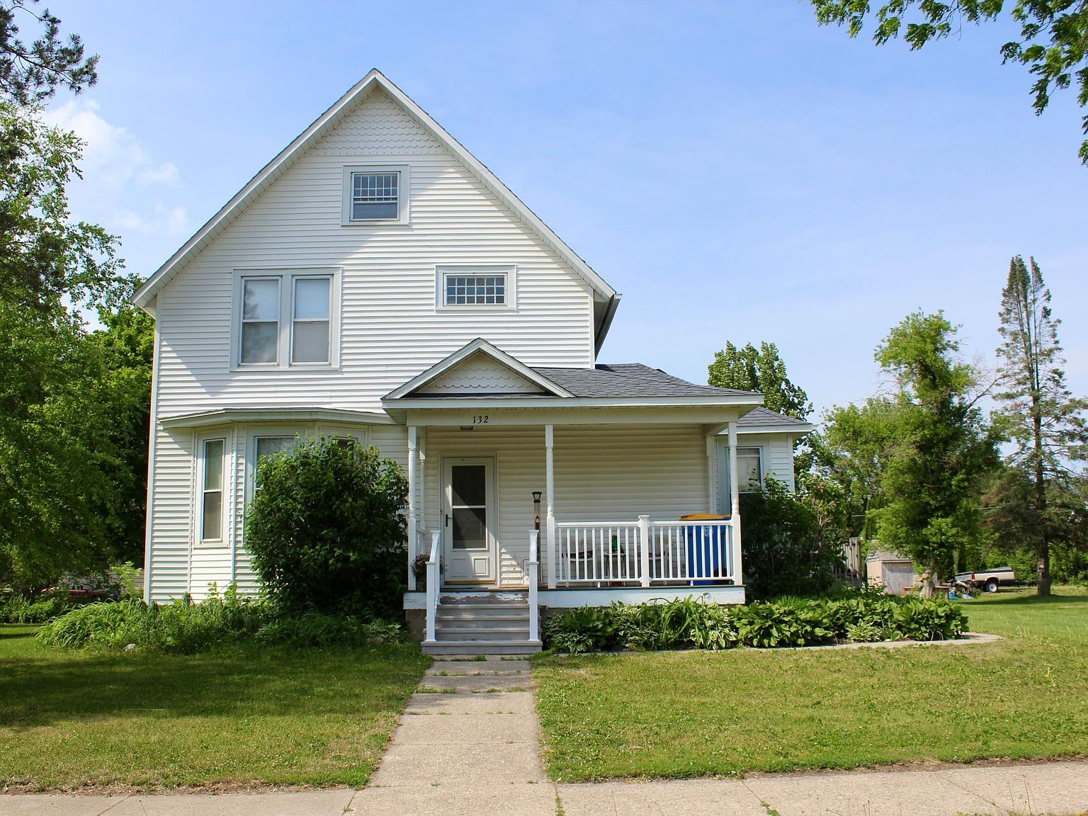 132 2nd St NW, Blooming Prairie, MN 55917 Zillow