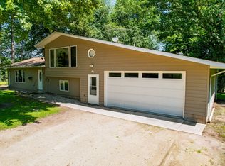 W11851 Angle Rd, Marion, WI 54950