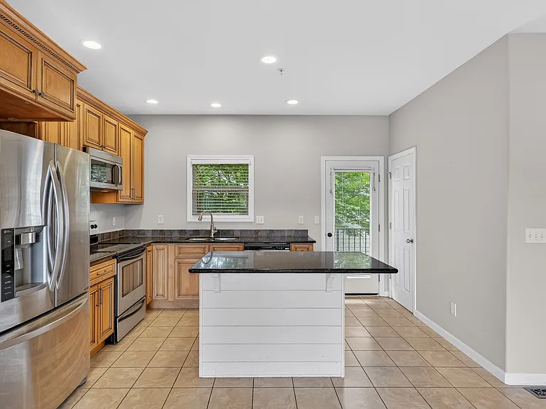 2623 SE 109th Ave — Photo 9