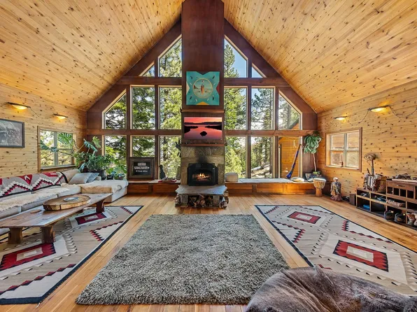 20102 Hibbet Trl, Reno, NV 89511