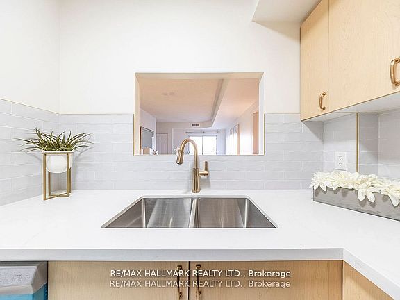 5th image of 2351 Kennedy Rd #319