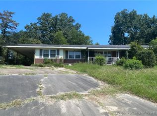 6118 Louise St, Fayetteville, NC 28314