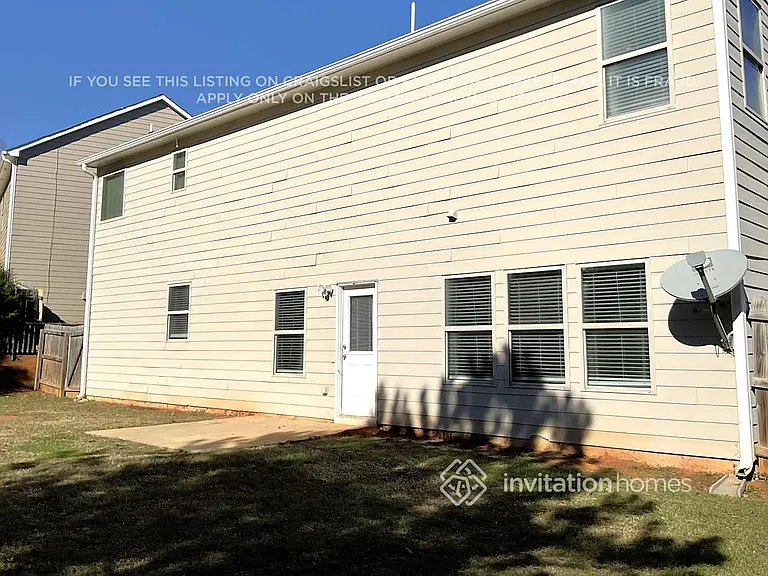 469 Village Broad St — Photo 10
