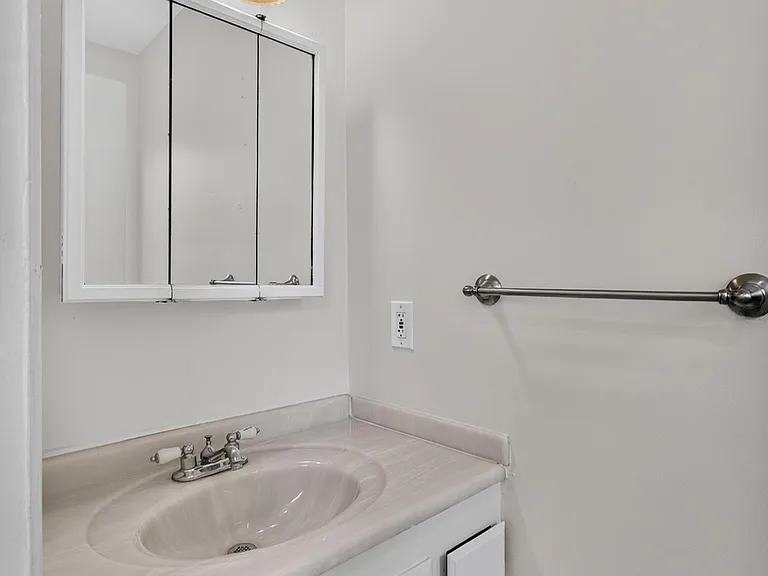 11949 Truro Ave #1/2 — Photo 10