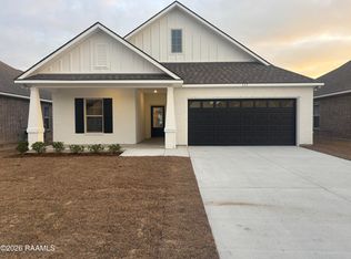 111 Lotus St, Broussard, LA 70518