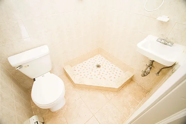 Rented by Nooklyn NYC LLC | media 10