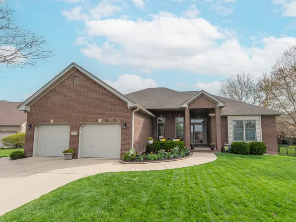 6081 Boulder Ct, Columbus, IN 47201