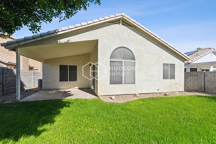 843 E Morelos St — Photo 21
