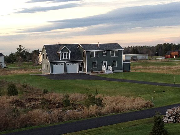 3rd image of 120 Maplewood Dr
