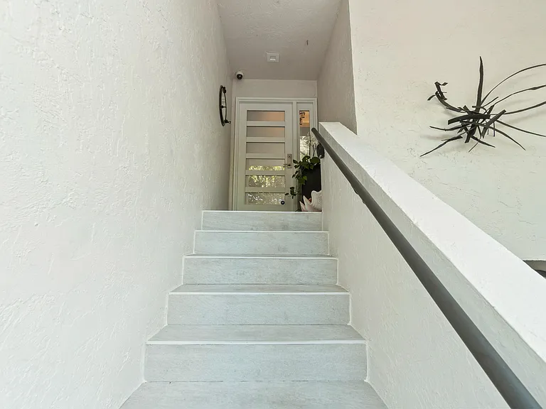 2335 S Ocean Blvd E #C-9 — Photo 10