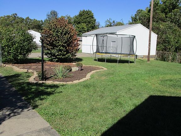 5th image of 250 Mathiott St