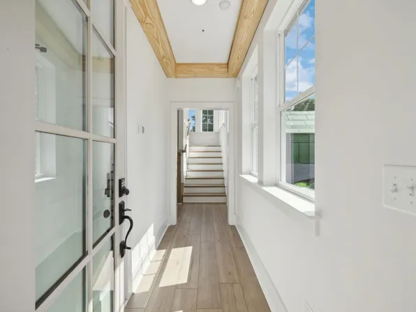 207 Daydreamer Ln, Nashville, TN 37206