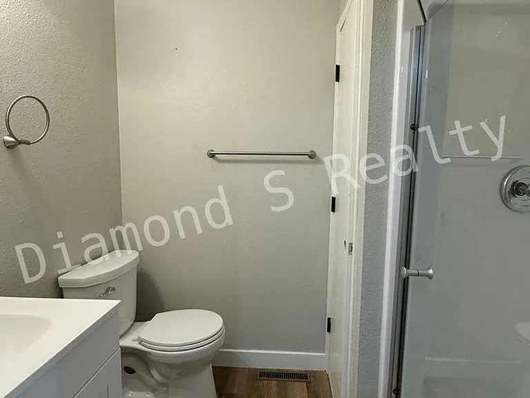5649 S Ferguson Ave — Photo 11