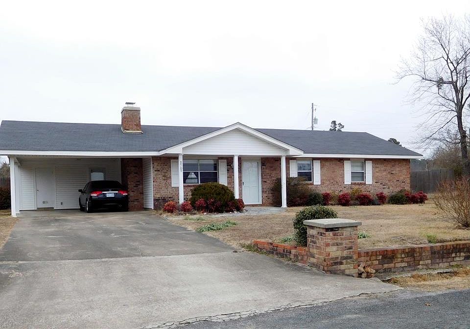 1st image of 2709 Hensley Ave