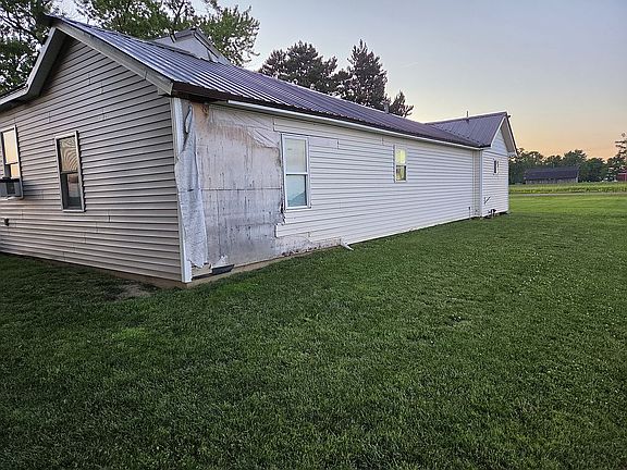 4th image of 9026 E Harrison Rd