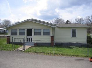 1221 Spruce Dr, Knoxville, TN 37920