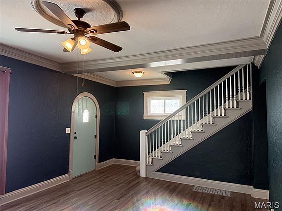 5th image of 503 N Hawkins Ave