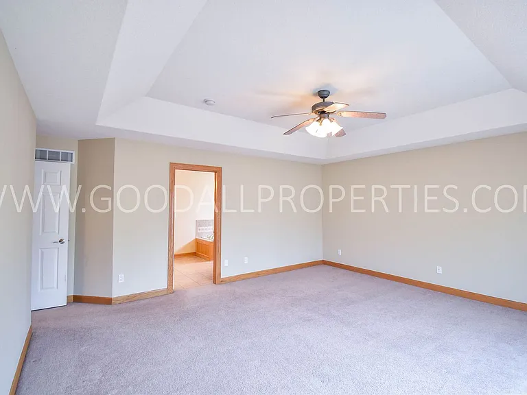 6304 NW 94th St — Photo 12
