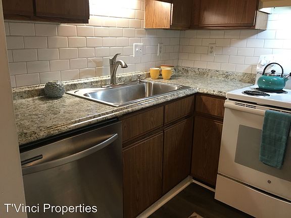 3rd image of 4606 Lawndale Dr Unit E